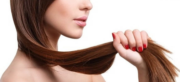 Biotina vs. Proteínas: O Segredo para Cabelos e Unhas Saudáveis