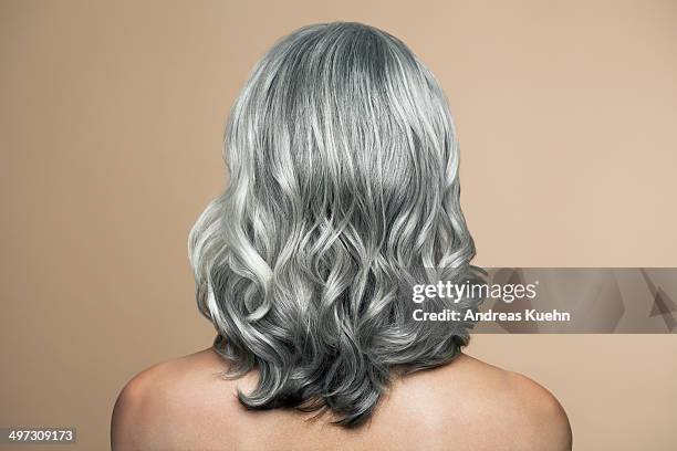 cortes para cabelo grisalho feminino