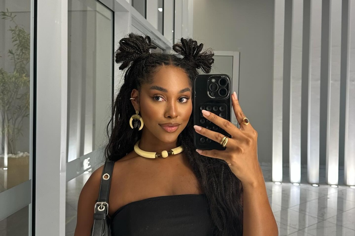 10 ideias de coques incríveis para cabelo natural