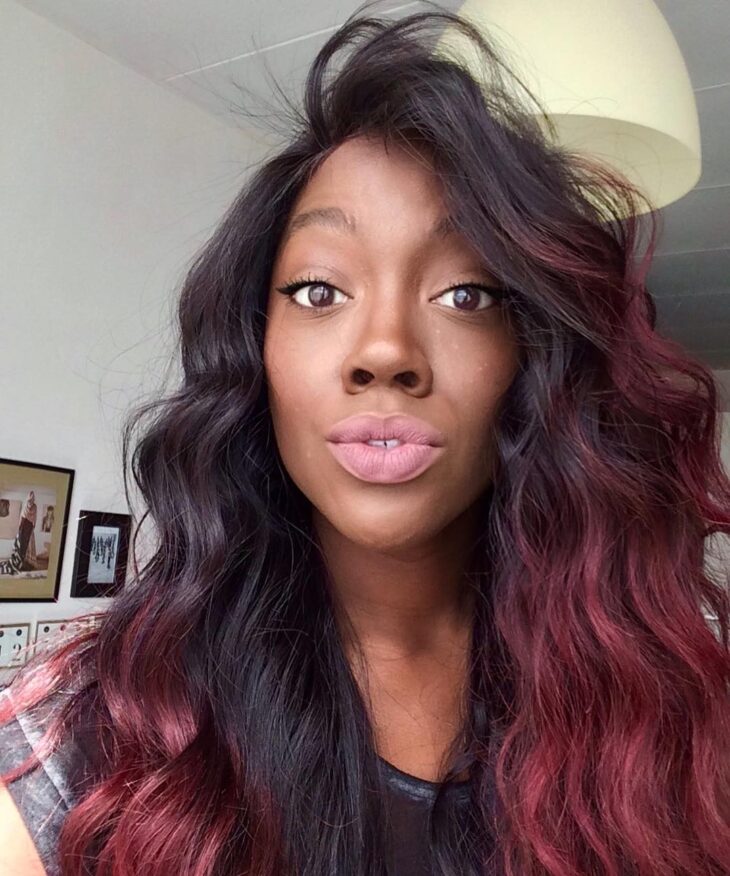 como aplicar tinta acaju púrpura em casa