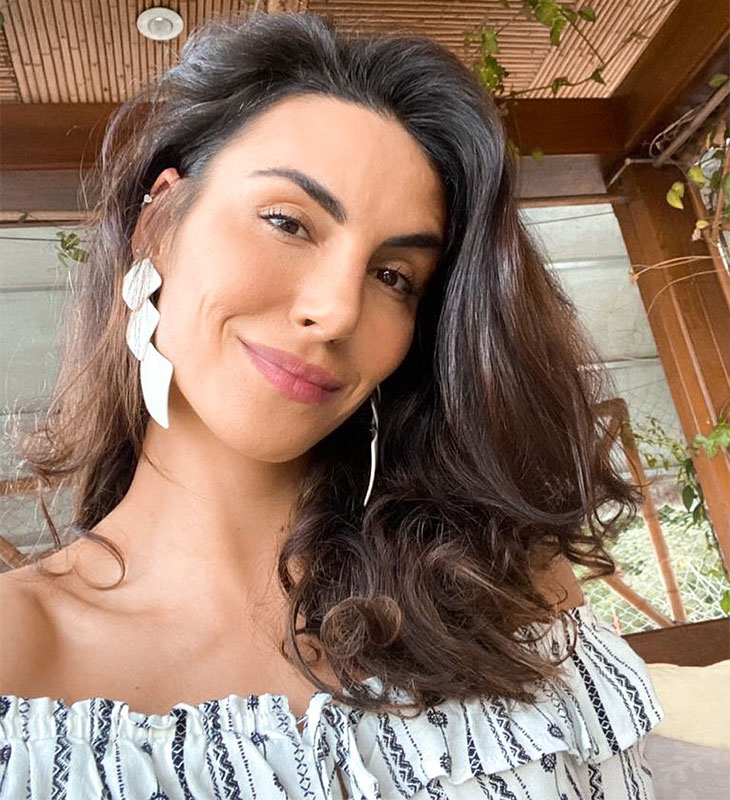 Guia Completo para a Transição Capilar Grisalha