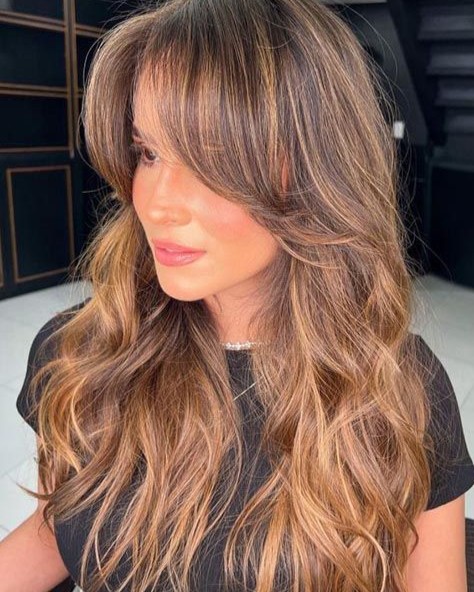 Mitos e verdades sobre franjas e formato de rosto