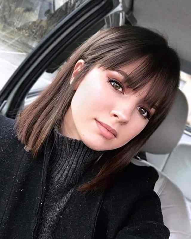 Franja Bardot vs. Curtain Bangs: Qual escolher?