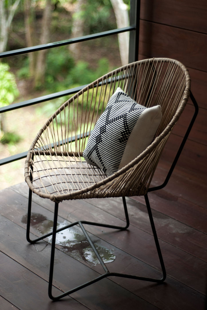 cadeira Acapulco vs cadeira Eames: qual a melhor para sua casa