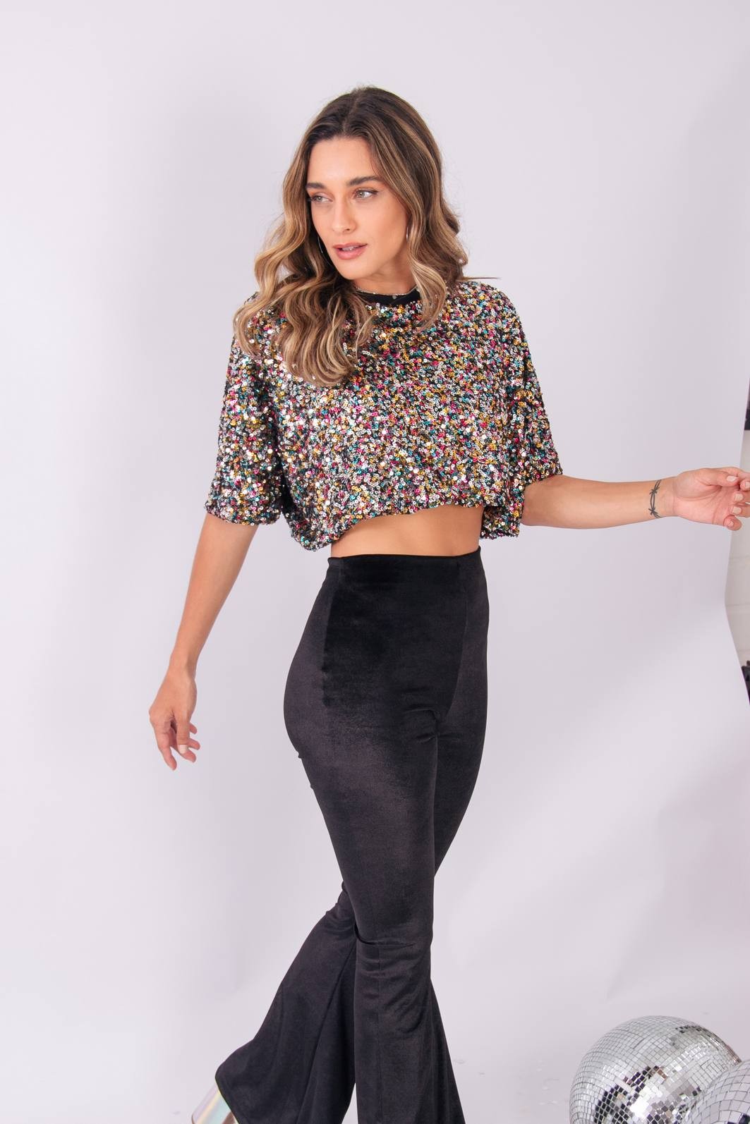 Calça flare de veludo feminina looks