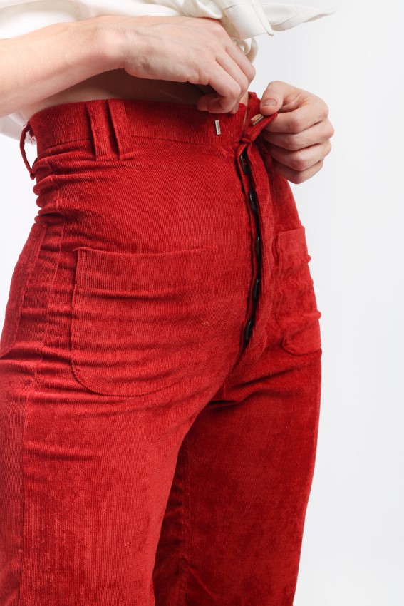 Calça flare de veludo feminina looks