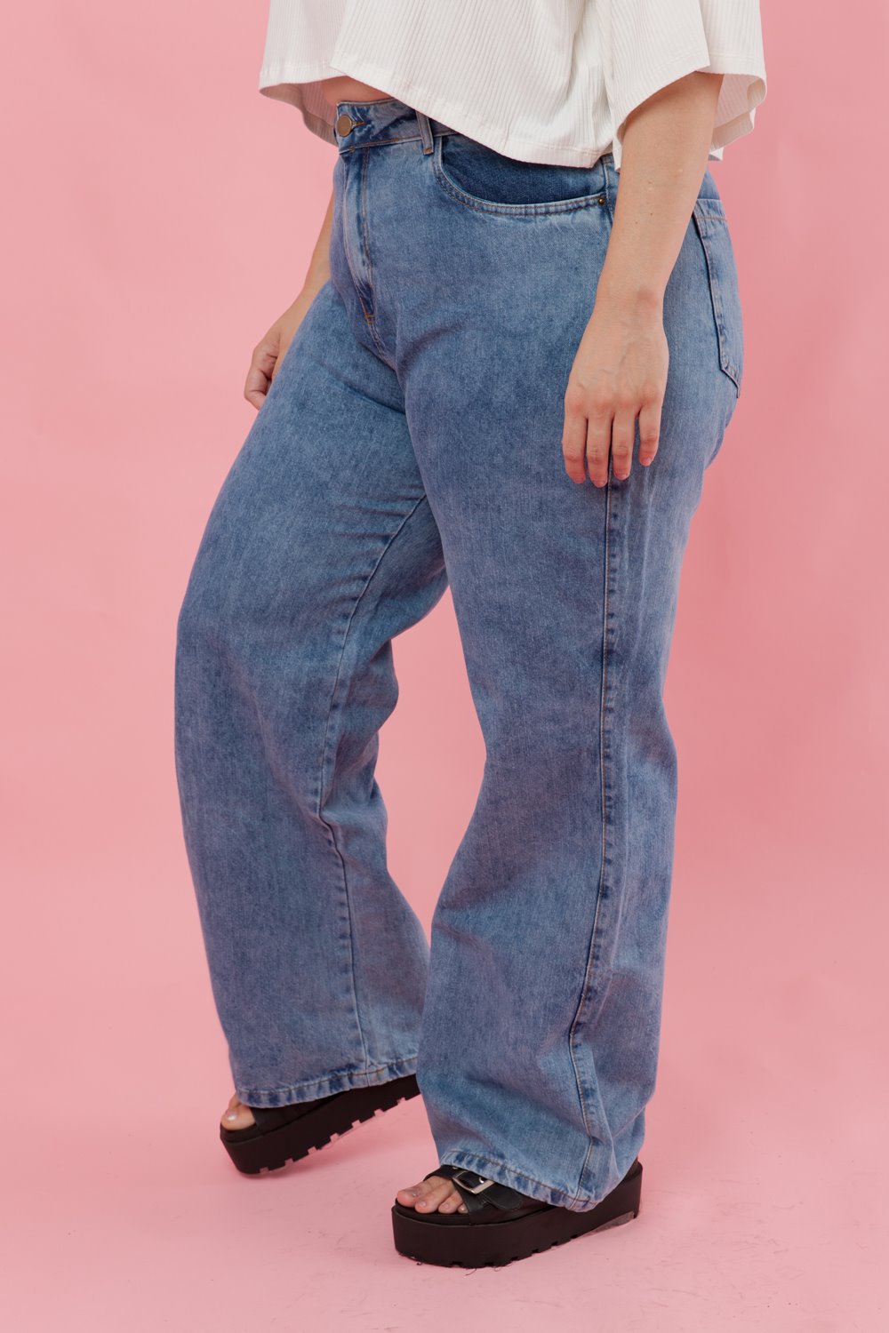 Calça wide leg jeans destroyed