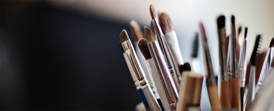 O Segredo das Capas de Maquiagem Profissionais no Facebook: Dicas de Design e Ferramentas Gratuitas