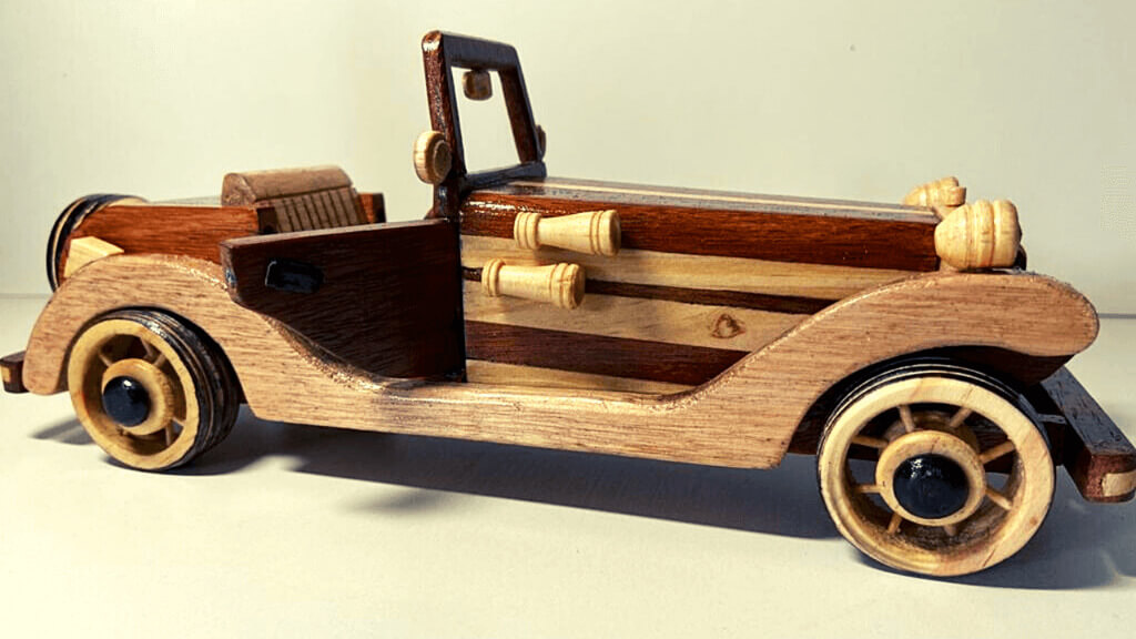 A Evolução dos Brinquedos de Madeira: Do Artesanato à Tecnologia