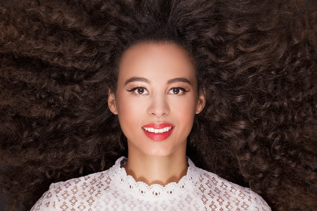 como manter a cor castanho escuro vibrante