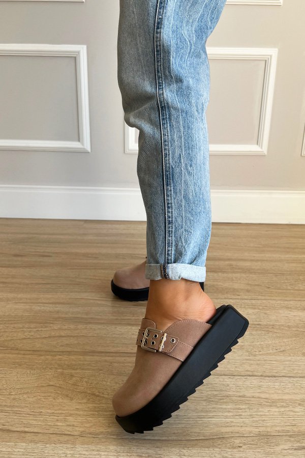 clog feminino plataforma