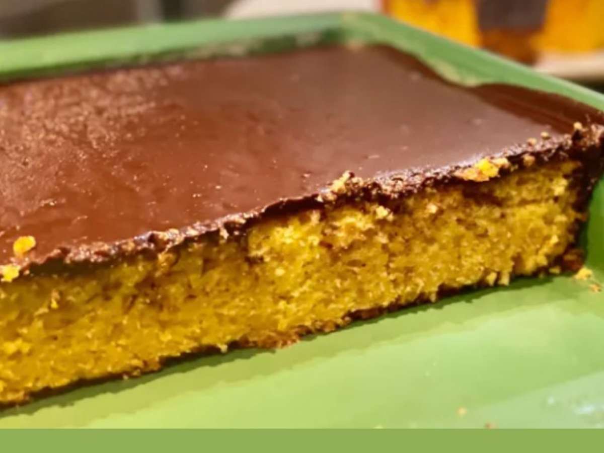 cobertura de chocolate com cacau em pó