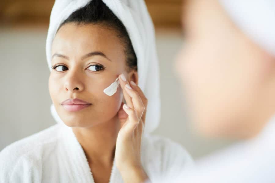 Guia Completo: A Ordem Certa dos Produtos na Sua Rotina de Skincare Diurna