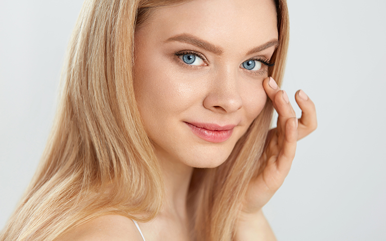 Guia Completo de Automassagem para Olheiras: Drenagem e Relaxamento