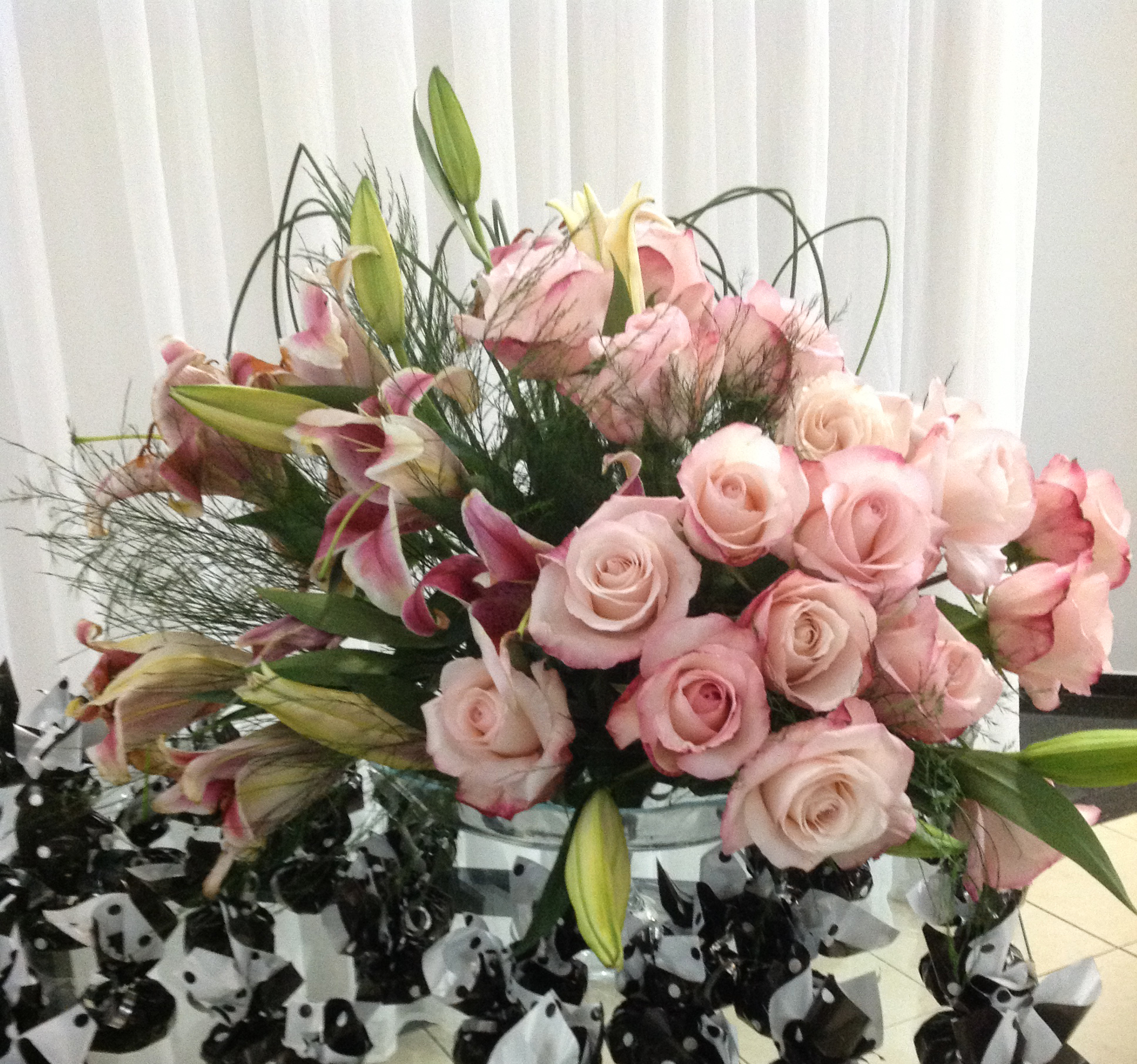 como fazer arranjo de rosas