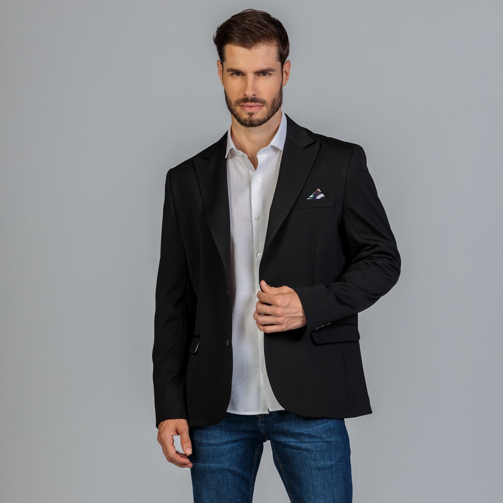 Como escolher o tecido ideal para o seu blazer masculino