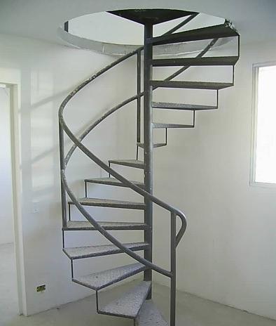 Manutenção e acabamento para escadas de ferro: Dicas essenciais