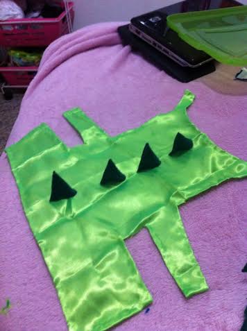 Guia Completo: Pintura e Decoração de Fantasias de Dinossauro