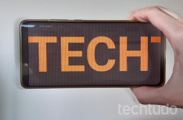 Iluminação Retroversa: O Segredo para Letras Caixa com Efeito Profissional