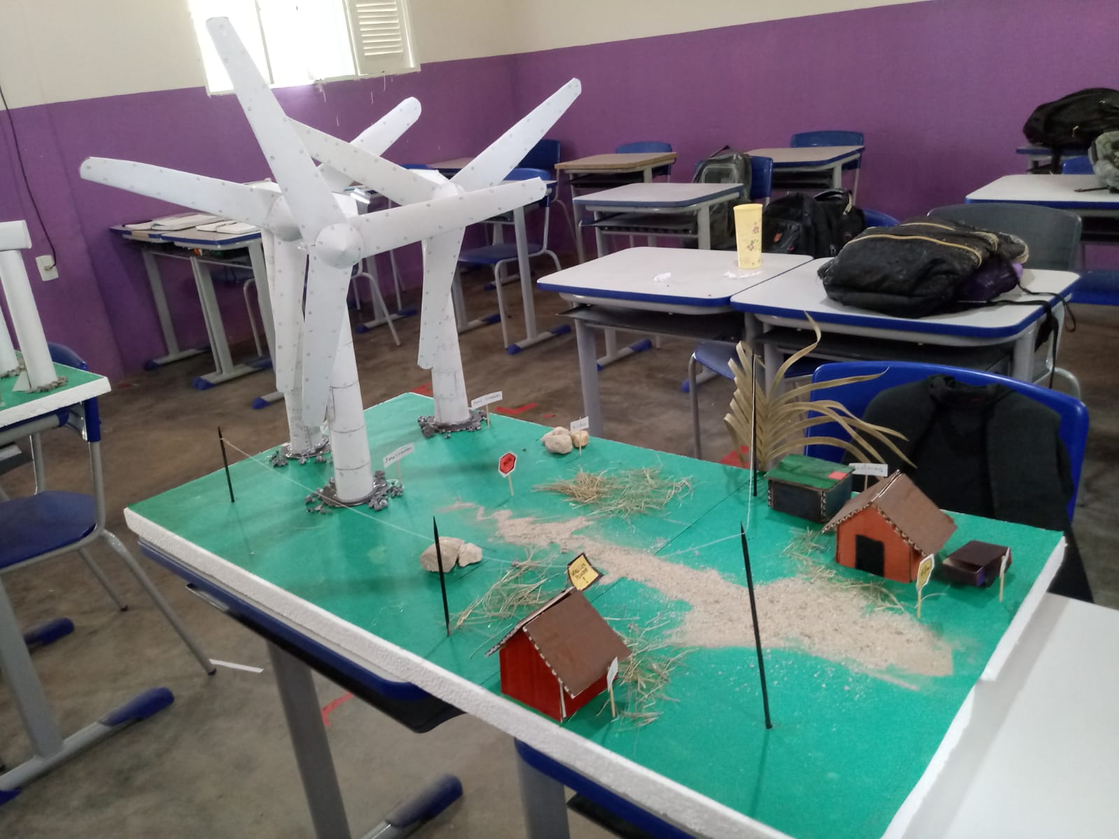 Ideias criativas para decorar sua maquete eólica