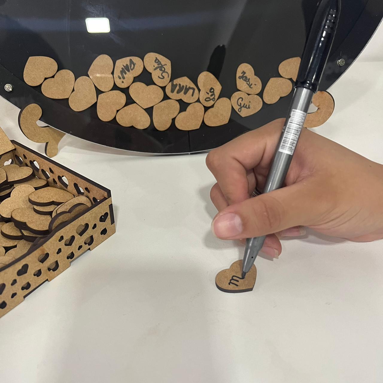 Guia Completo: Como Escolher o Quadro de Assinaturas Perfeito para Seu Evento