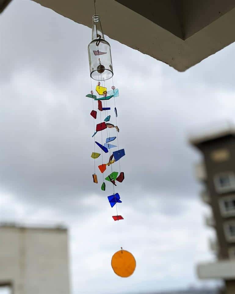 Sino dos Ventos com Materiais Reciclados: Ideias Sustentáveis