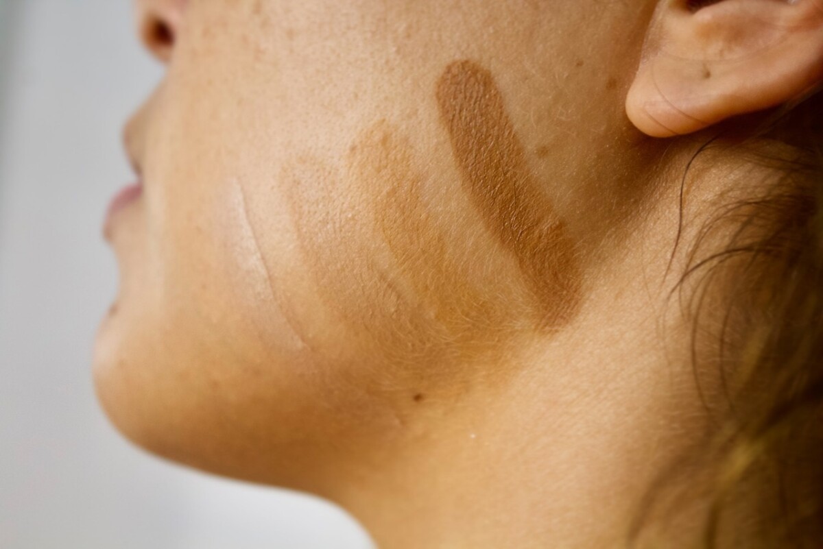 A importância da luz natural ao testar produtos de maquiagem