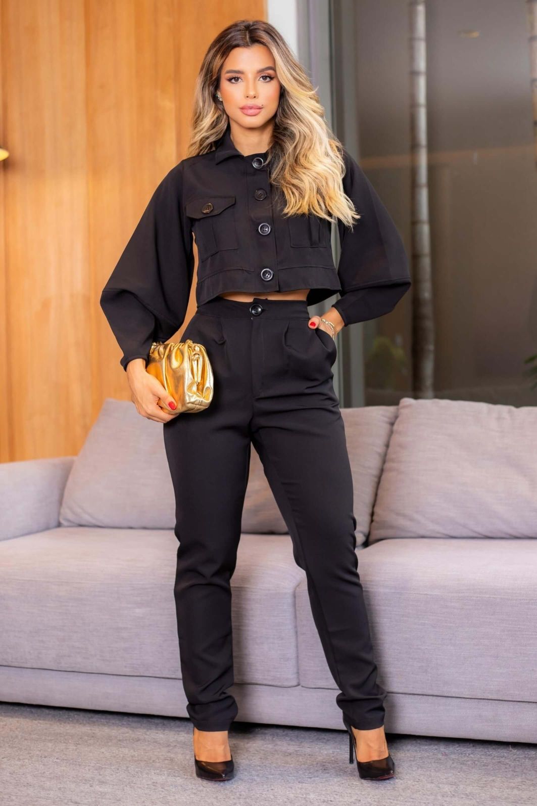 Conjunto de alfaiataria blazer e calça