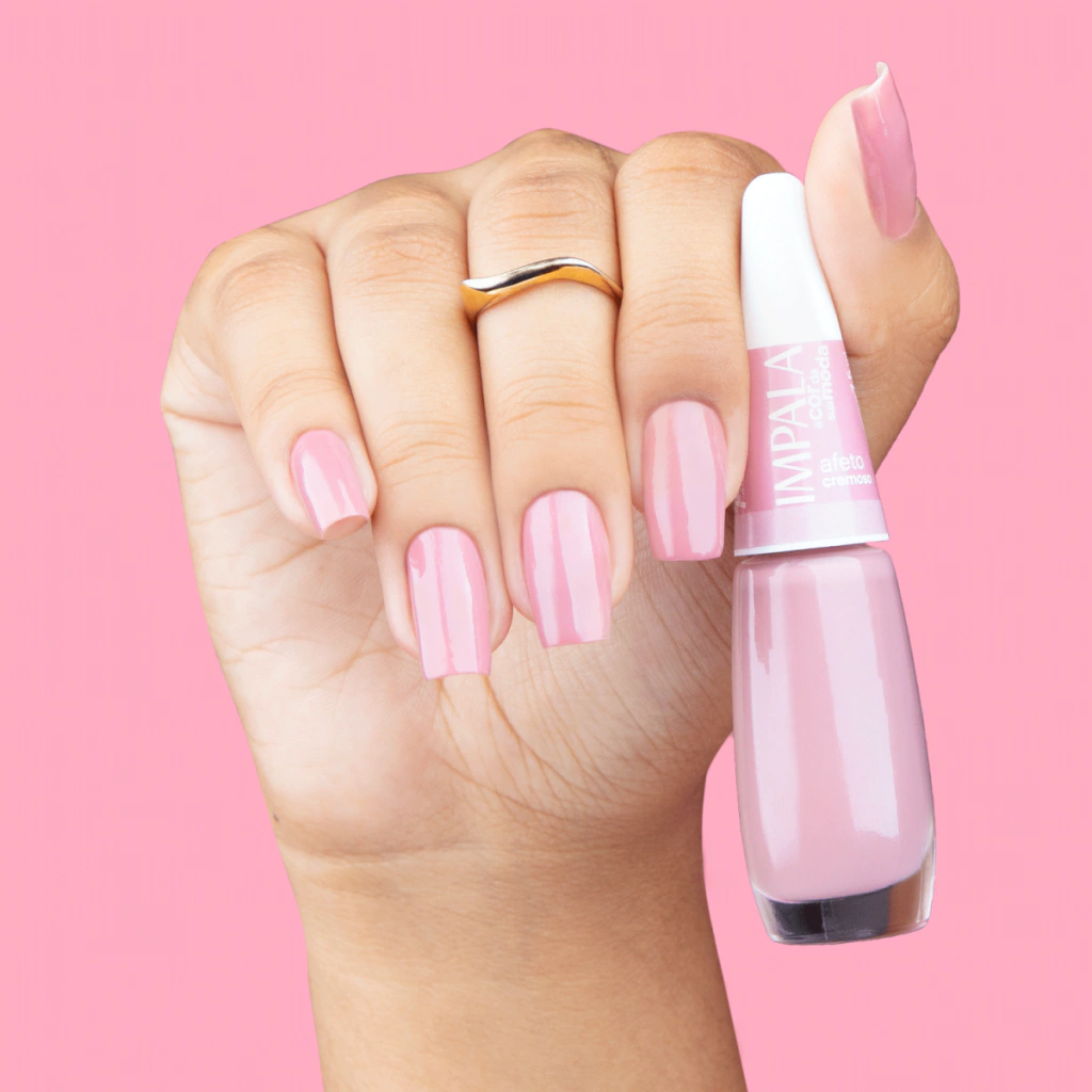 Micro Francesinha e Efeitos Magnéticos: Inovações para Suas Unhas em 2026