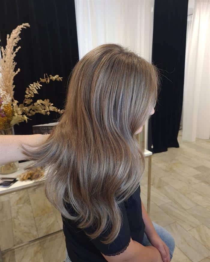 quanto custa pintar cabelo loiro escuro acinzentado no salão