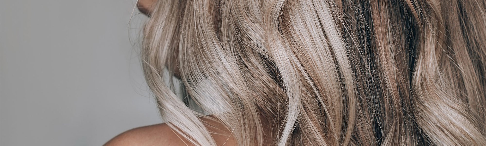 erros comuns ao pintar cabelo loiro escuro acinzentado