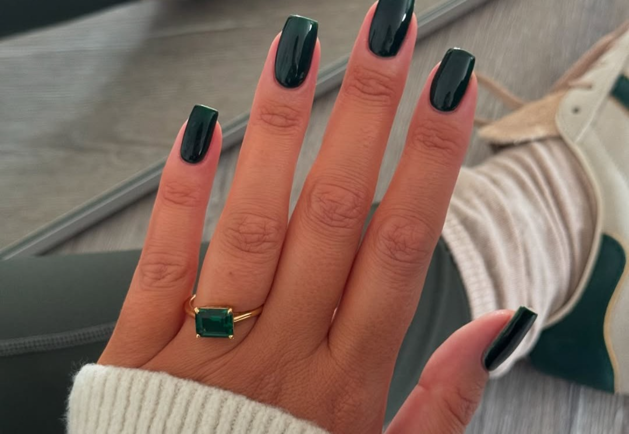 cores de unha vibrantes