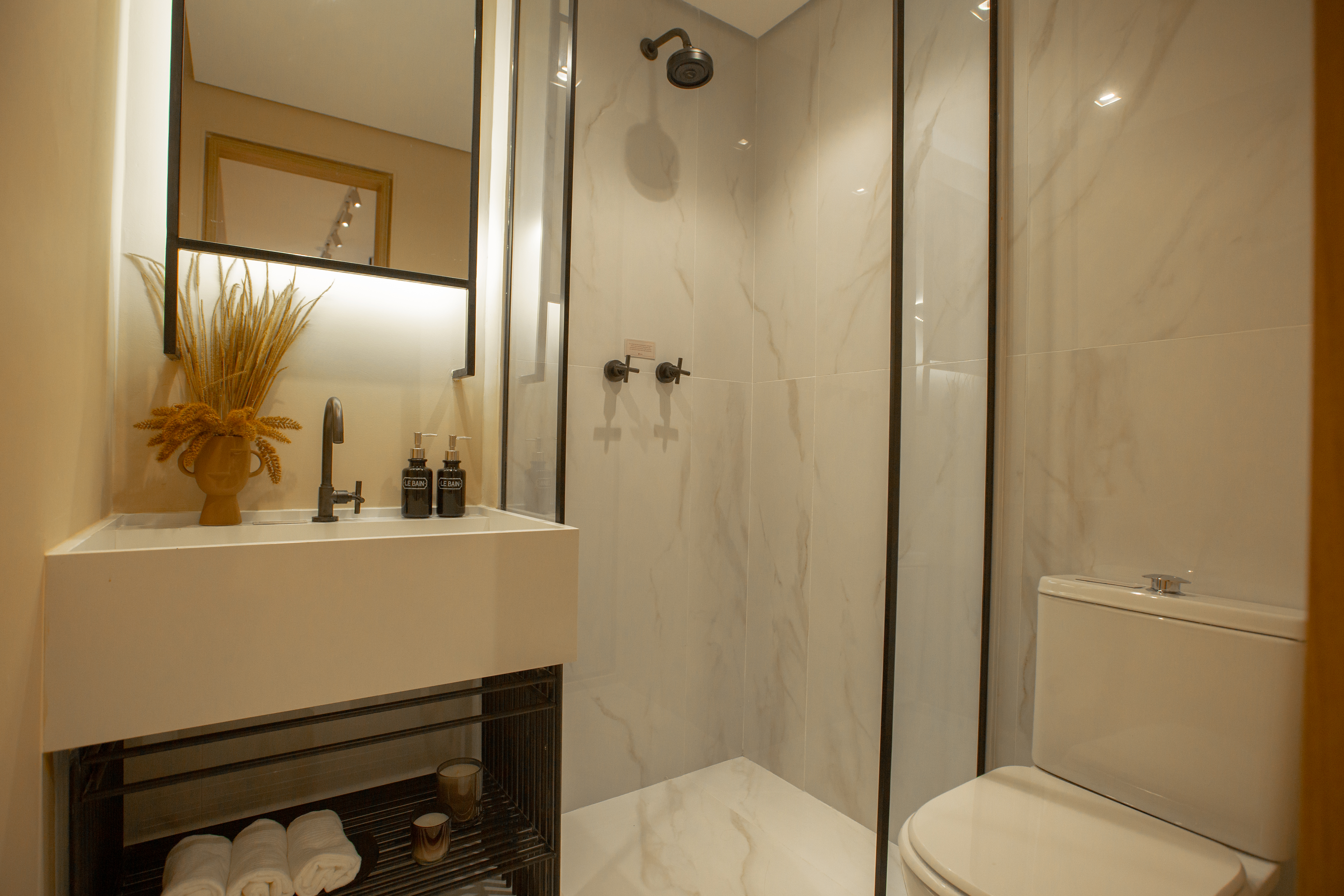 inspiracao cores banheiro pequeno