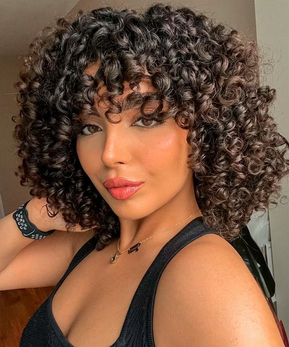 volume cabelo cacheado curto