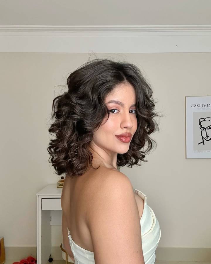 corte para cabelo ondulado médio