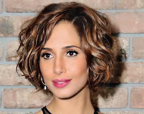 erros comuns ao cortar cabelo médio