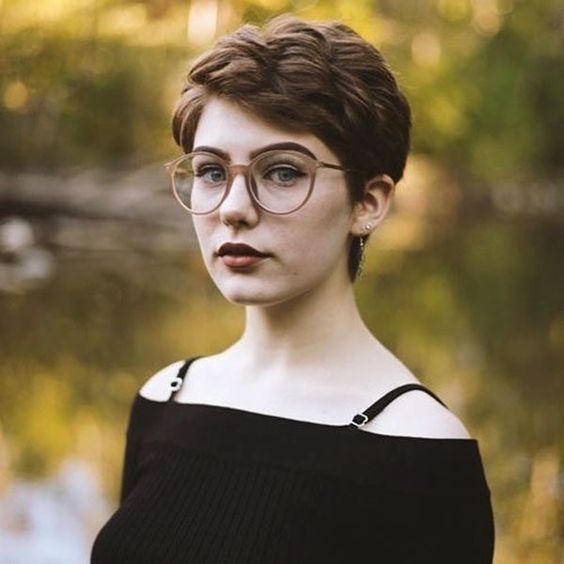 erros comuns ao escolher corte para rosto redondo