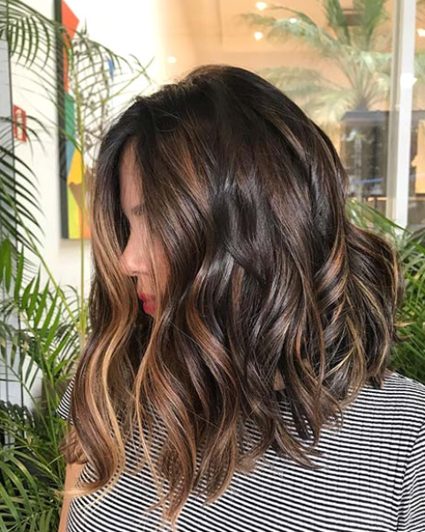 erros comuns ao cortar cabelo ondulado feminino