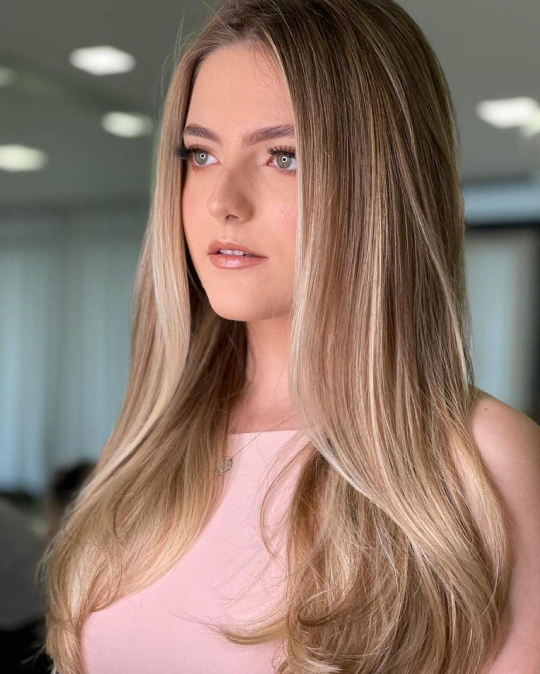 erros comuns ao cortar cabelo liso