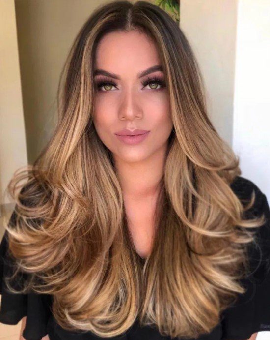 Cortes em Camadas que Rejuvenescem: Opções para cada tipo de rosto