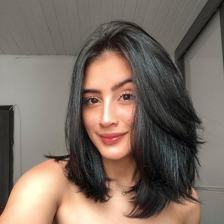 Low Fade e Cabelo Dividido: Tendências Masculinas para Fios Lisos