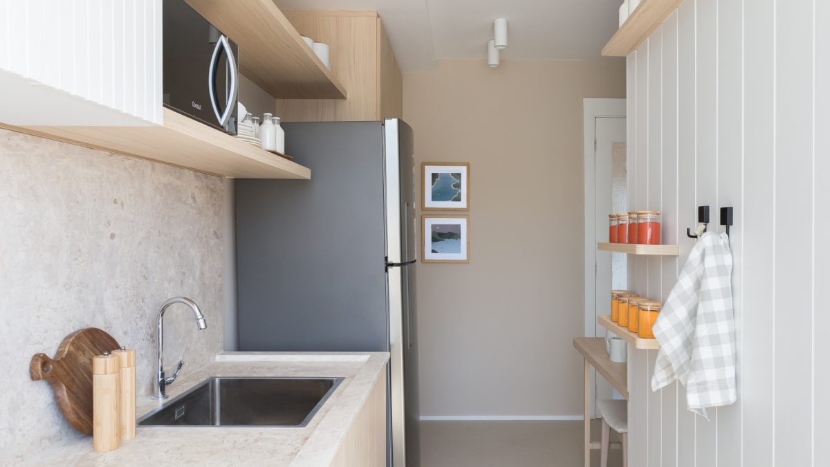 soluções para guardar tampas de panela em armários