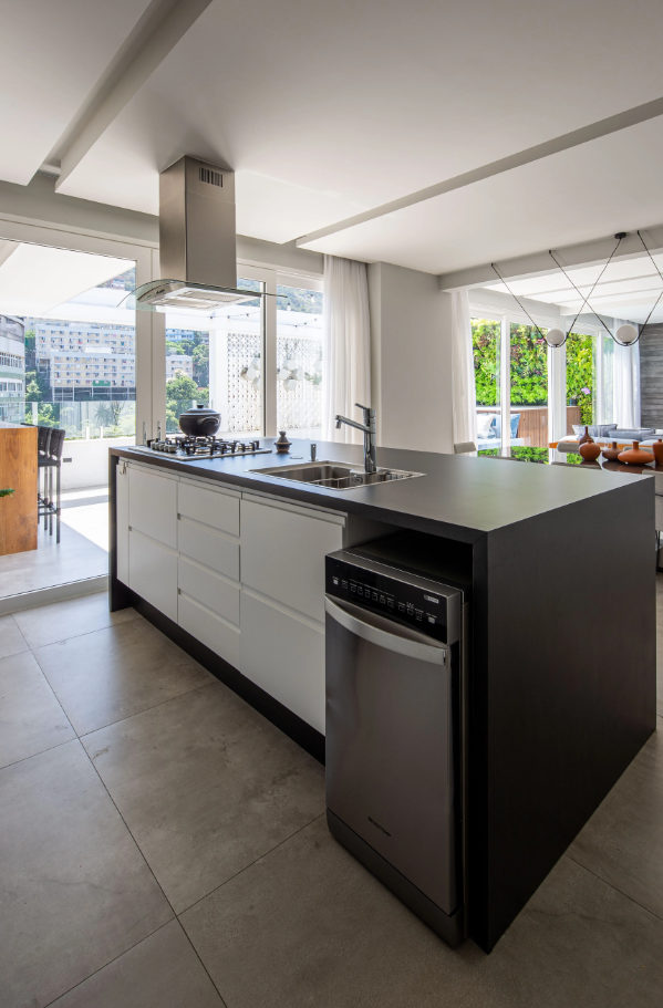 erros comuns projeto cozinha ilha central pequena