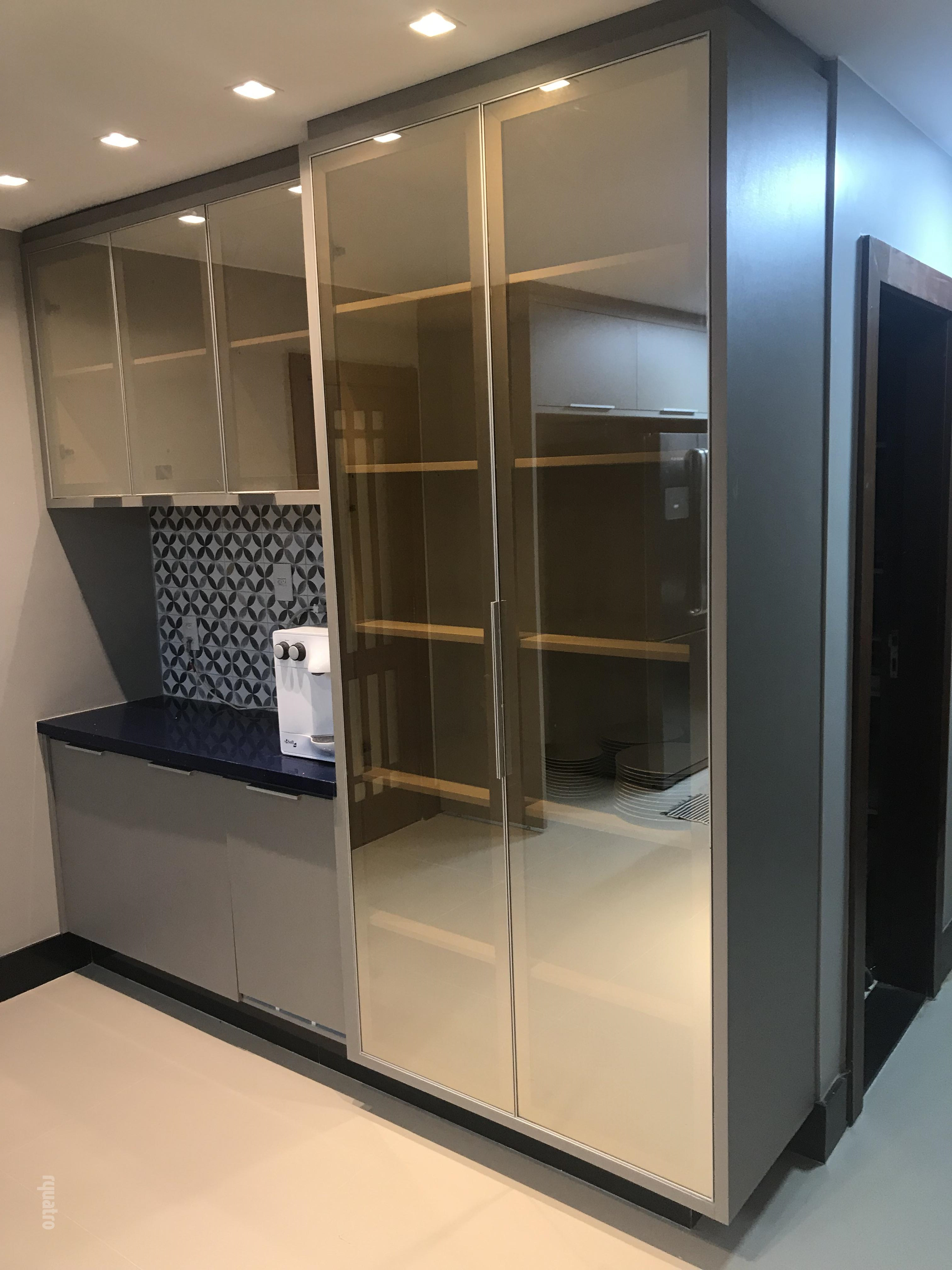 como limpar porta de vidro reflecta cozinha