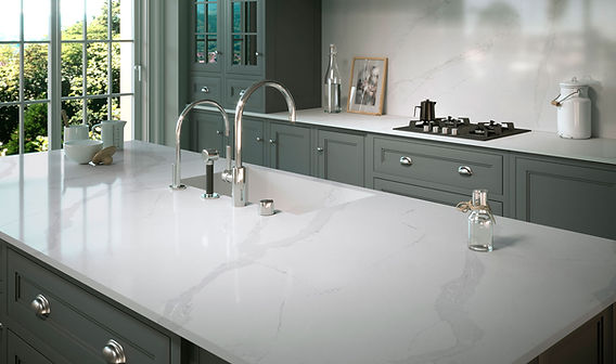 Quartzo vs. Granito e Mármore: Qual a Melhor Pedra para Sua Bancada?