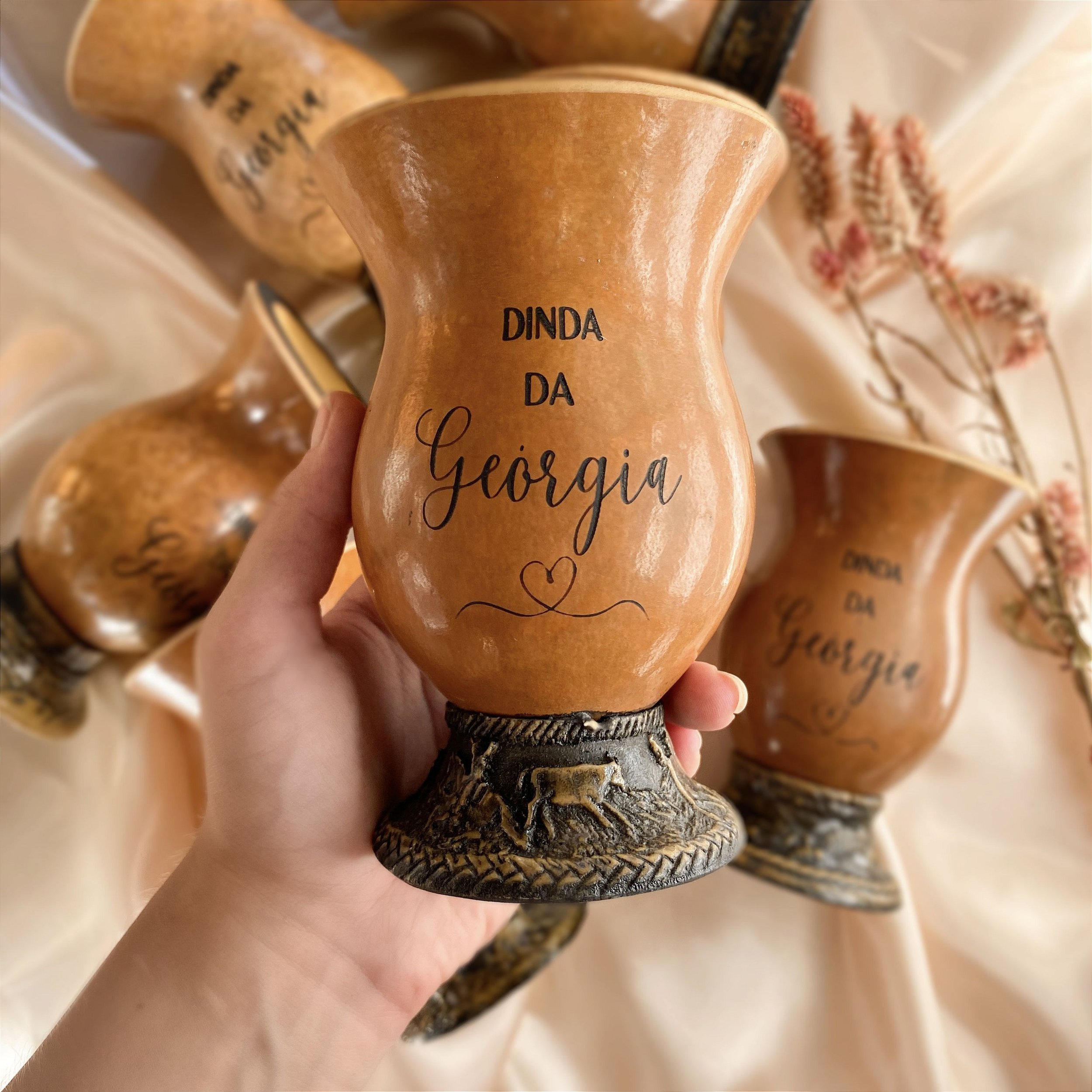 Manutenção e Cuidados Essenciais para Sua Cuia Decorada