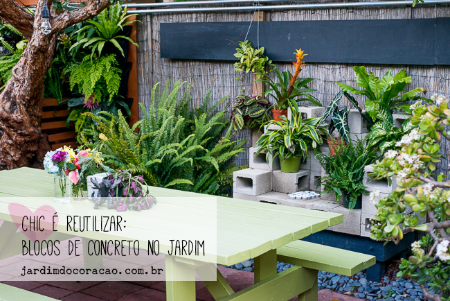decoracao com blocos de concreto no jardim