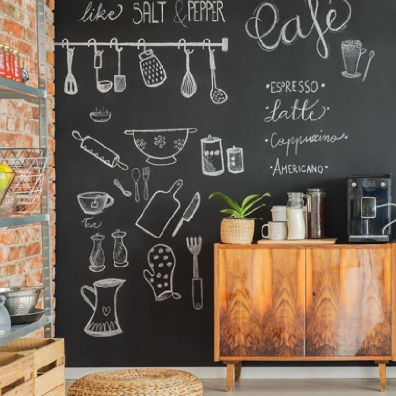 erros comuns ao fazer parede de lousa em casa