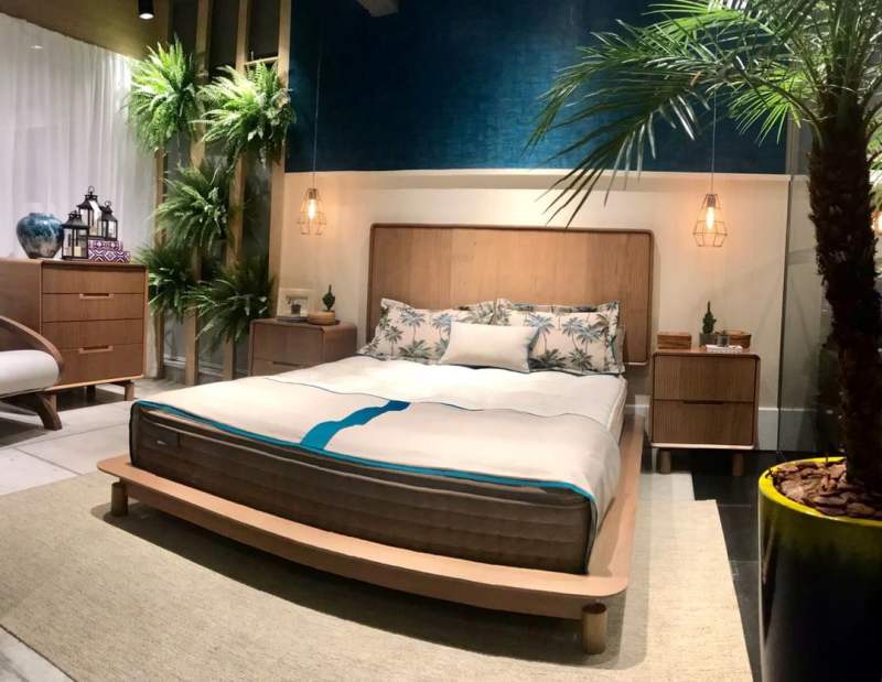 decoracao de sala com cores vibrantes