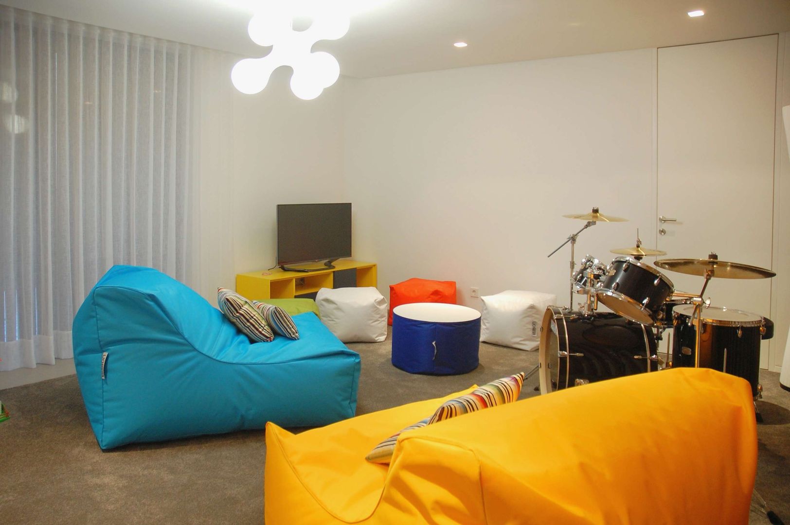 decoração de sala musical vs decoração tradicional